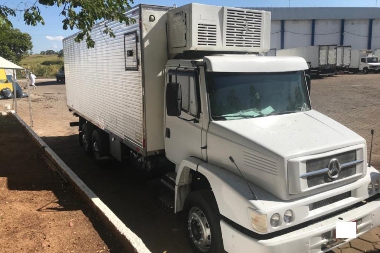Mercedes Benz MB 1620 - 04/04 3
