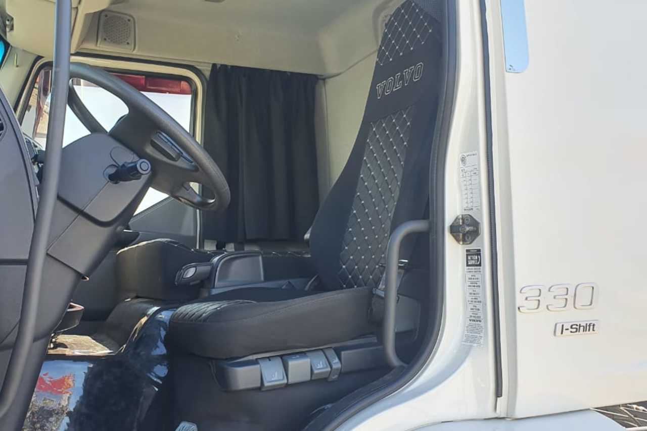 Volvo VM330 - 16/17 6