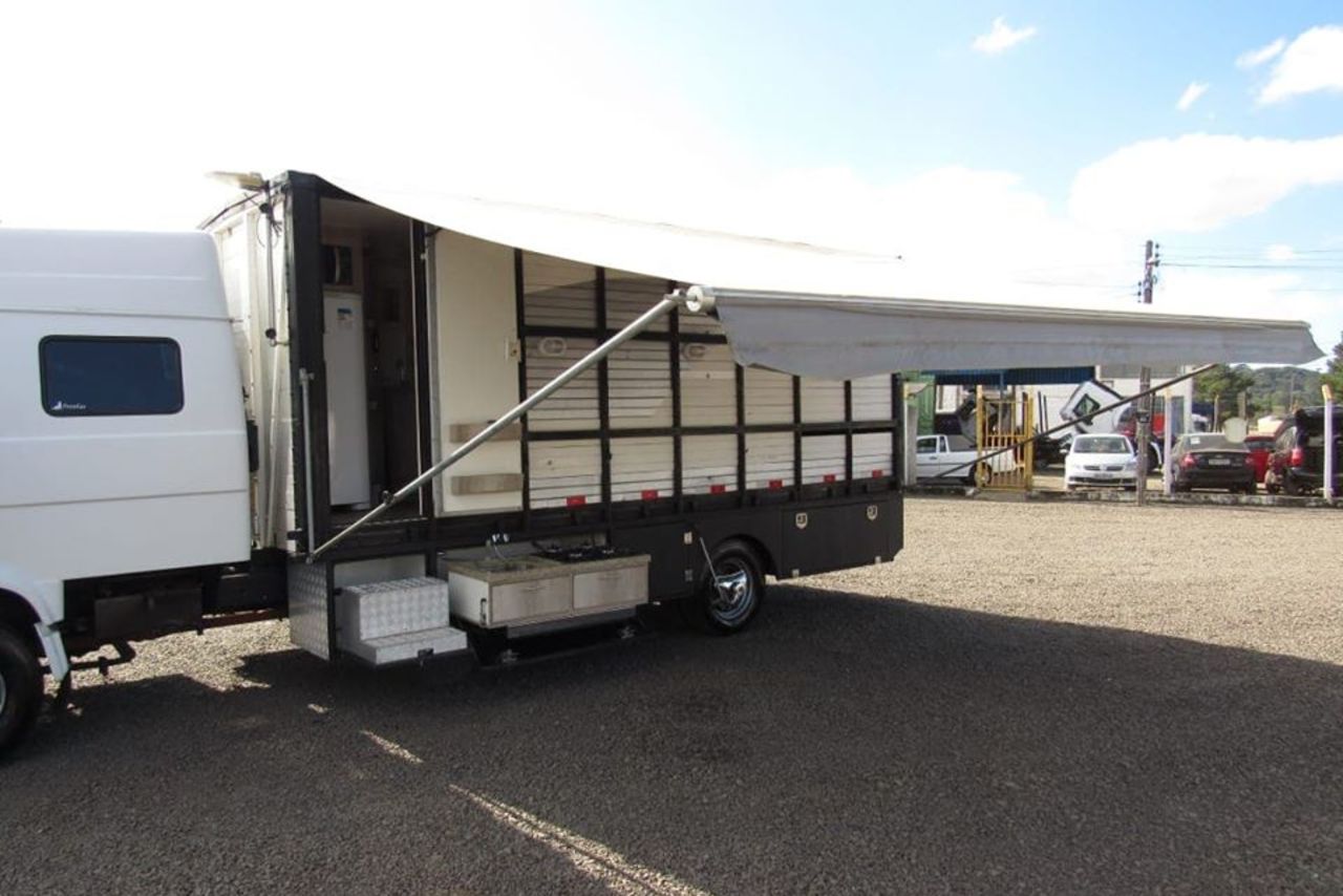 Volkswagen 8 150 - 02/02 3