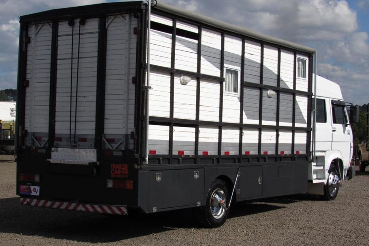 Volkswagen 8 150 - 02/02 5