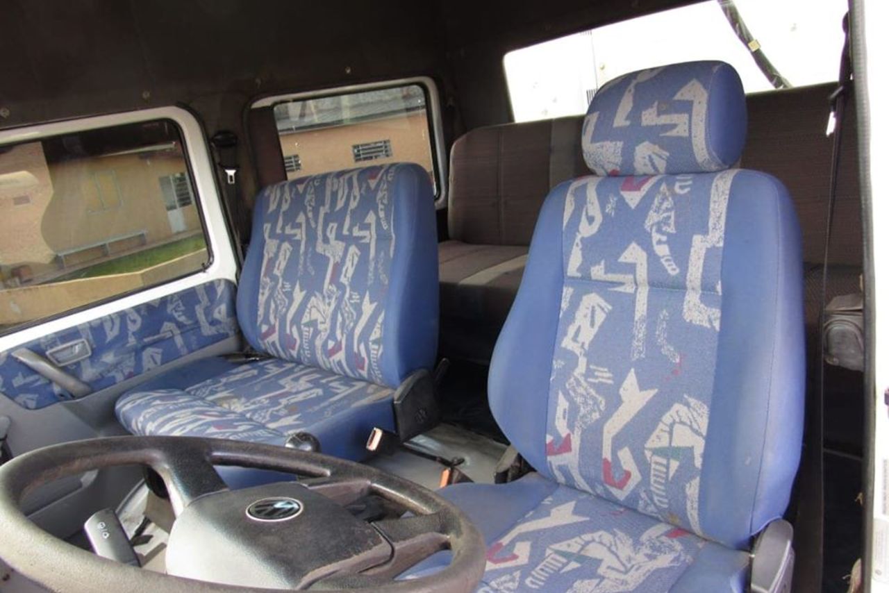 Volkswagen 8 150 - 02/02 11