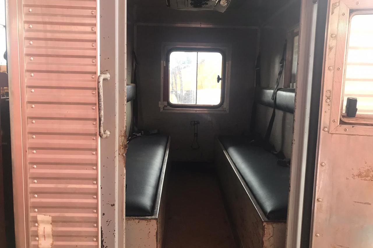 Mercedes Benz MB 710 - 04/04 3