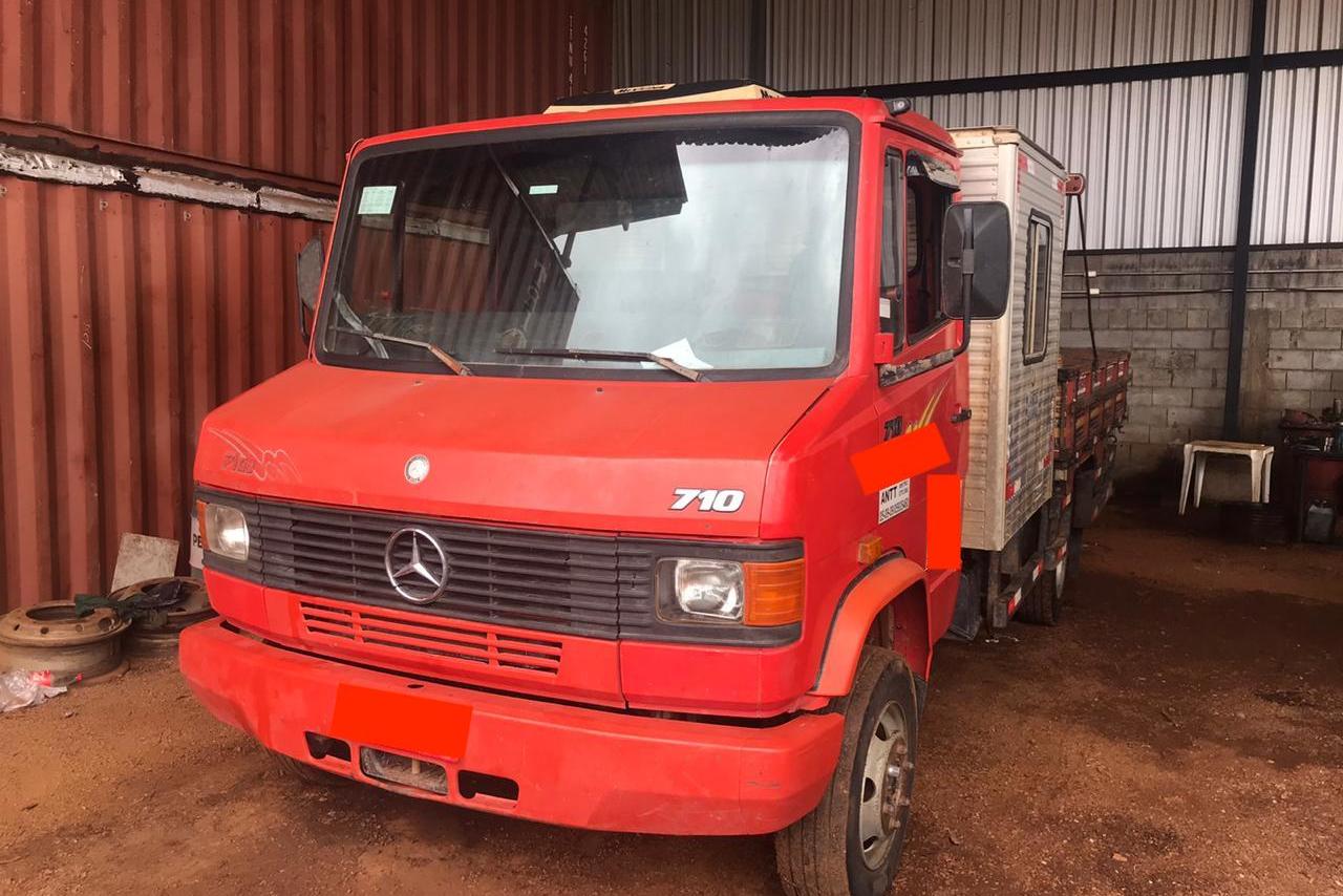 Mercedes Benz MB 710 - 04/04 5