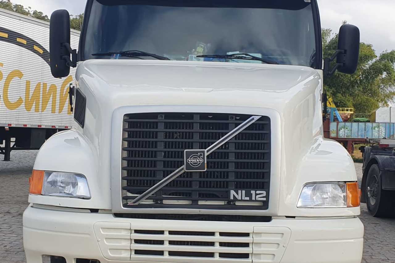 Volvo NH380 - 03/03 10