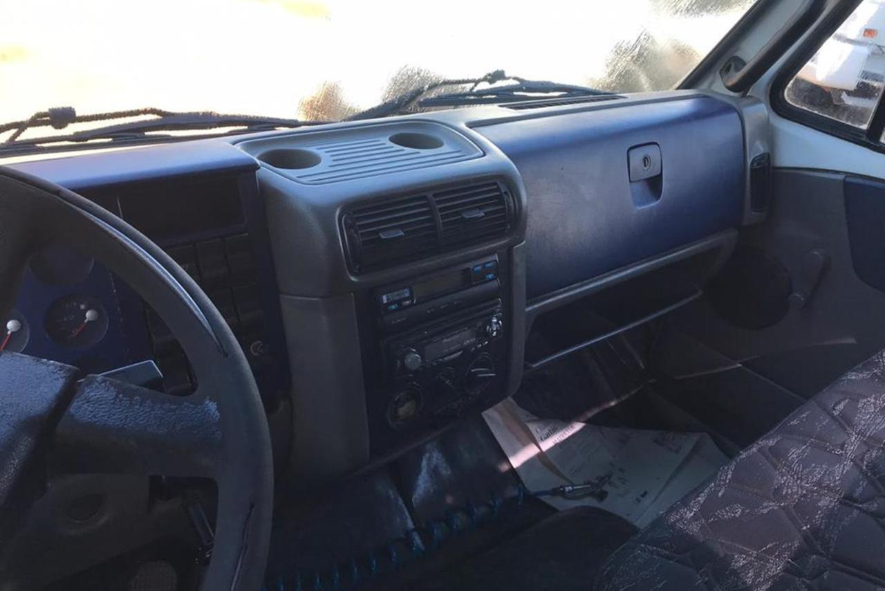 Volkswagen 8 120 - 05/05 2