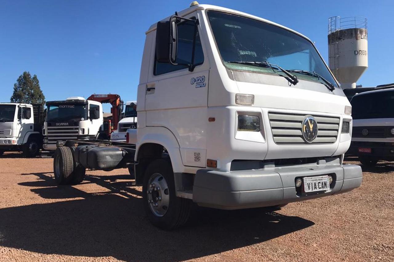 Volkswagen 8 120 - 05/05 5