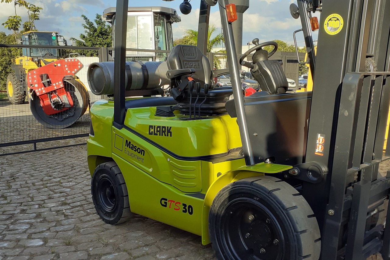 Clark GTS25 - 20/20 2