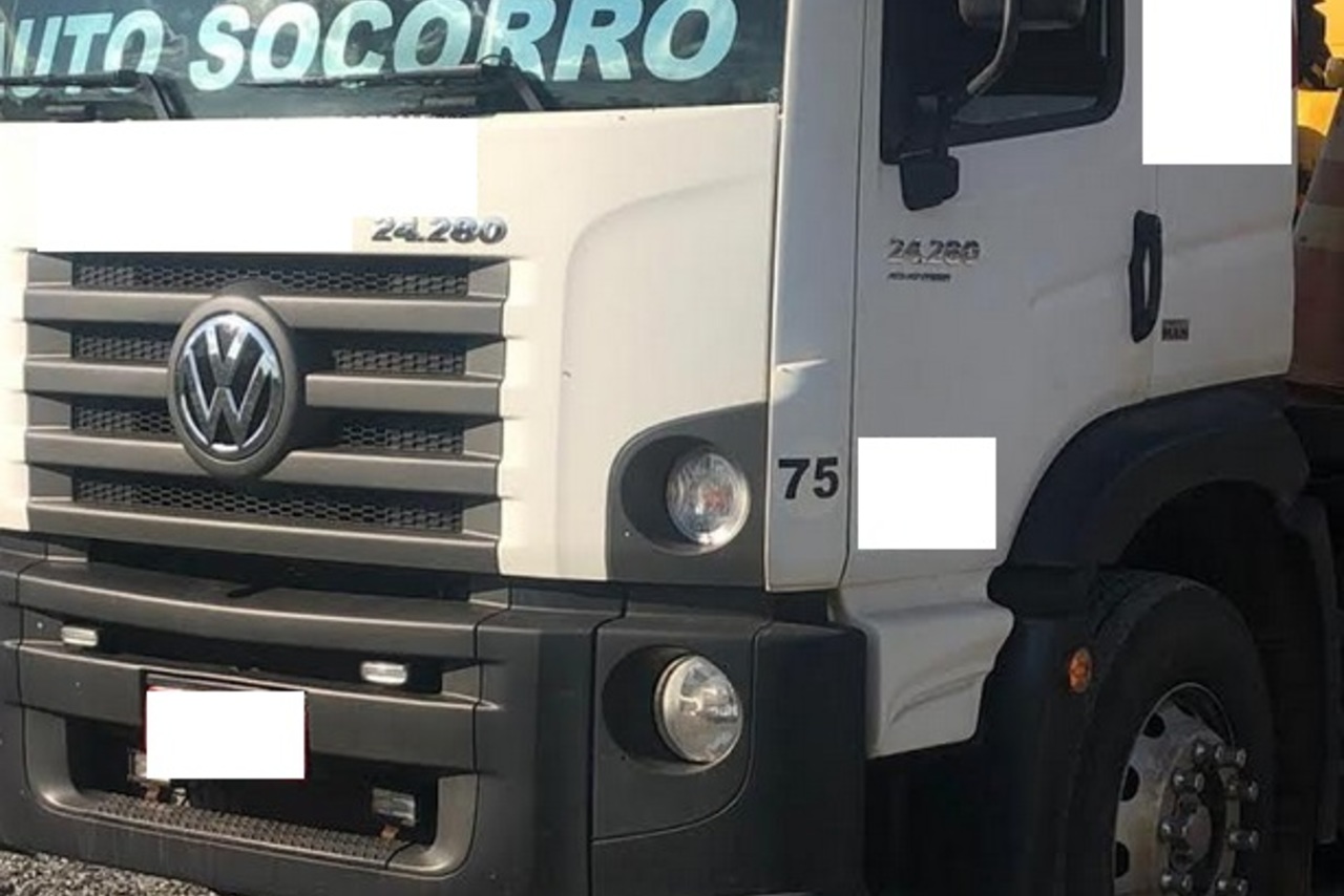 Volkswagen 24-280 E Constellation 6x2 - 17/17 2