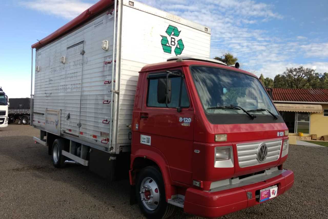Volkswagen 8 120 - 01/01 3
