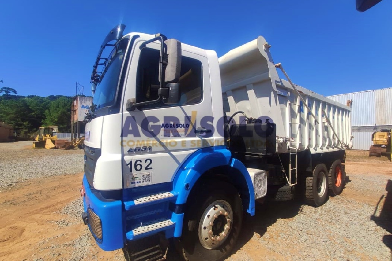 Mercedes Benz Axor 2831 - 10/11 2