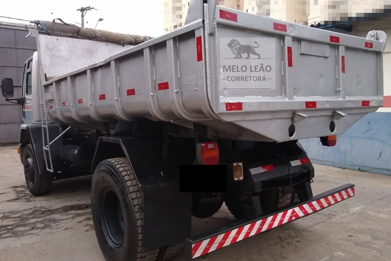 Ford Cargo1317 - 08/09 4