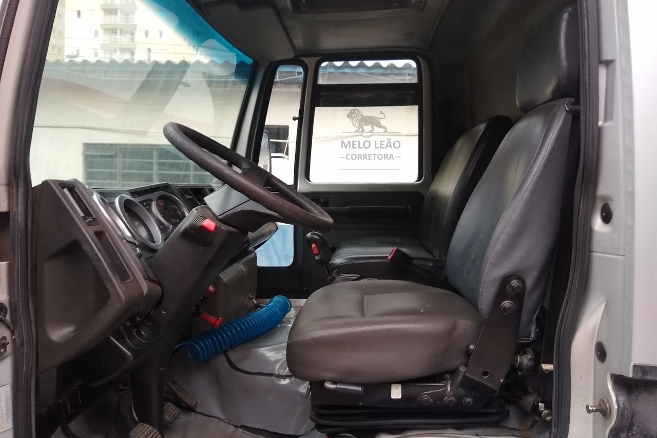 Ford Cargo1317 - 08/09 9