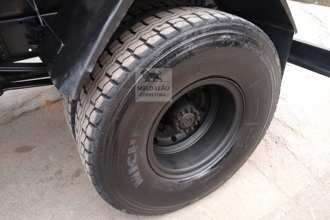 Ford Cargo1317 - 08/09 13