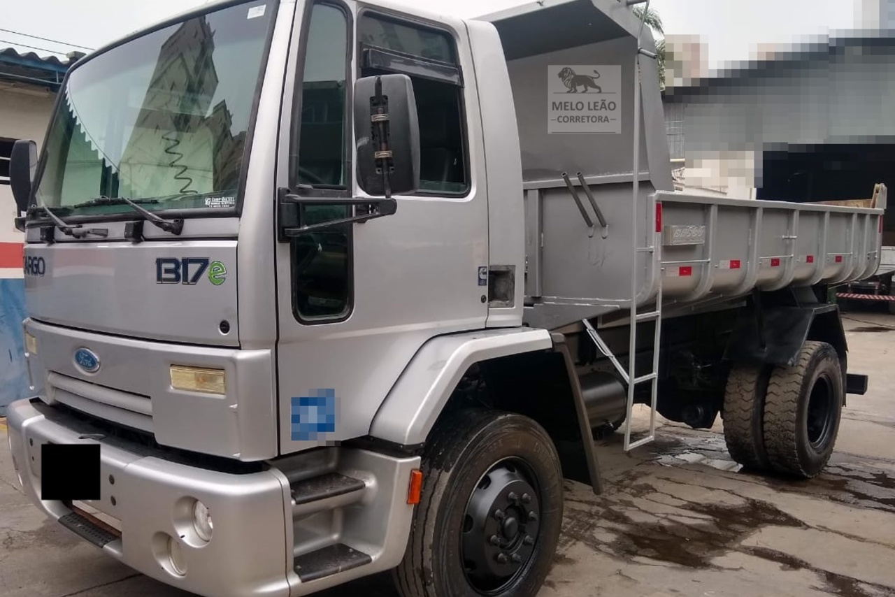 Ford Cargo1317 - 08/09 27