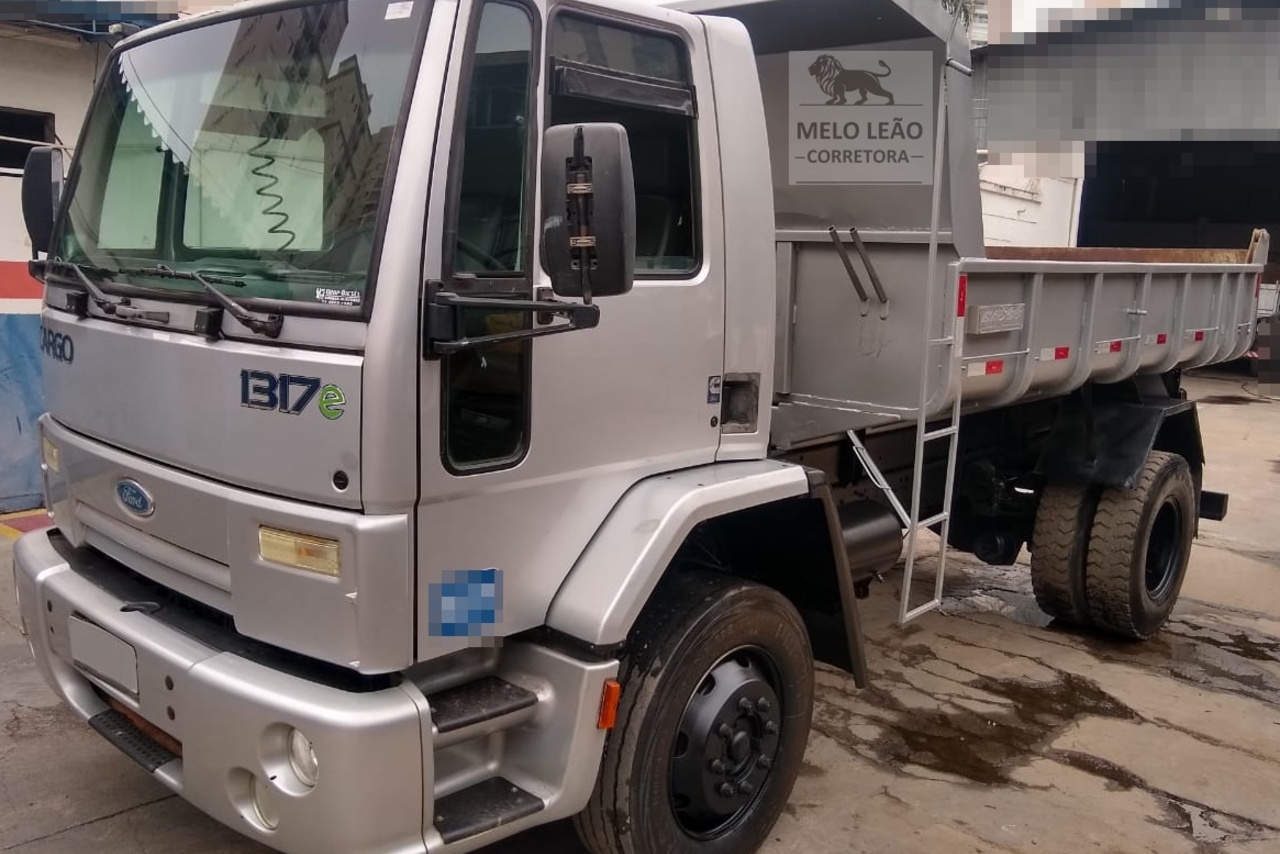 Ford Cargo1317 - 08/09 33