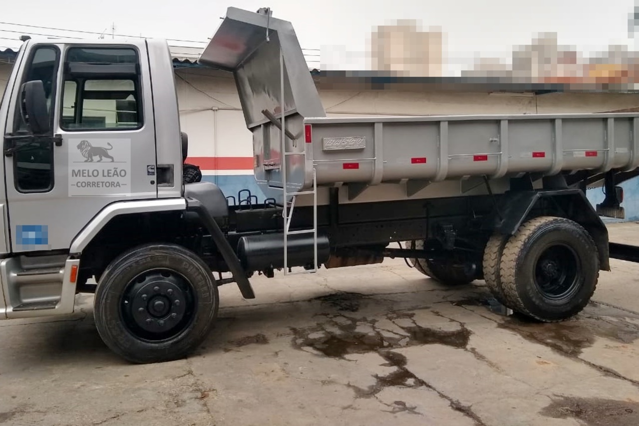 Ford Cargo1317 - 08/09 34