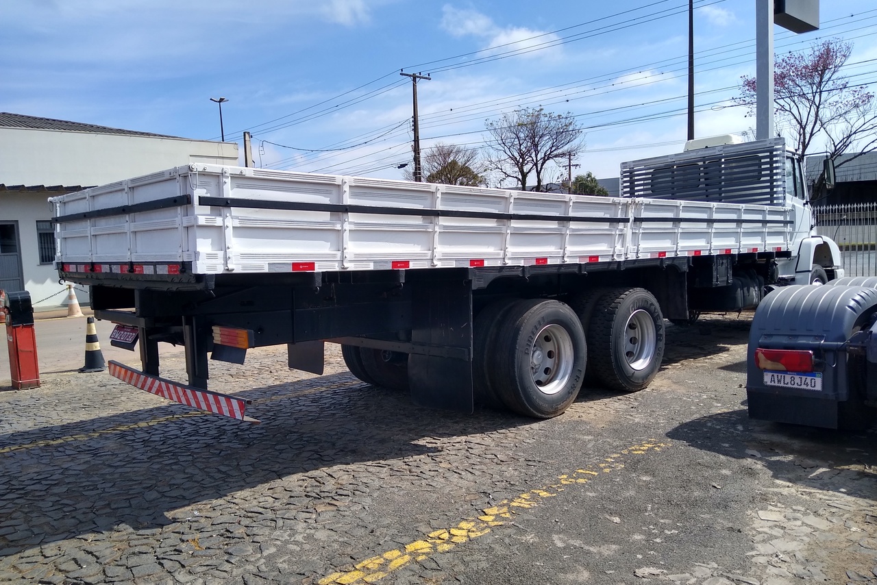 Mercedes Benz MB 1620 - 03/03 3