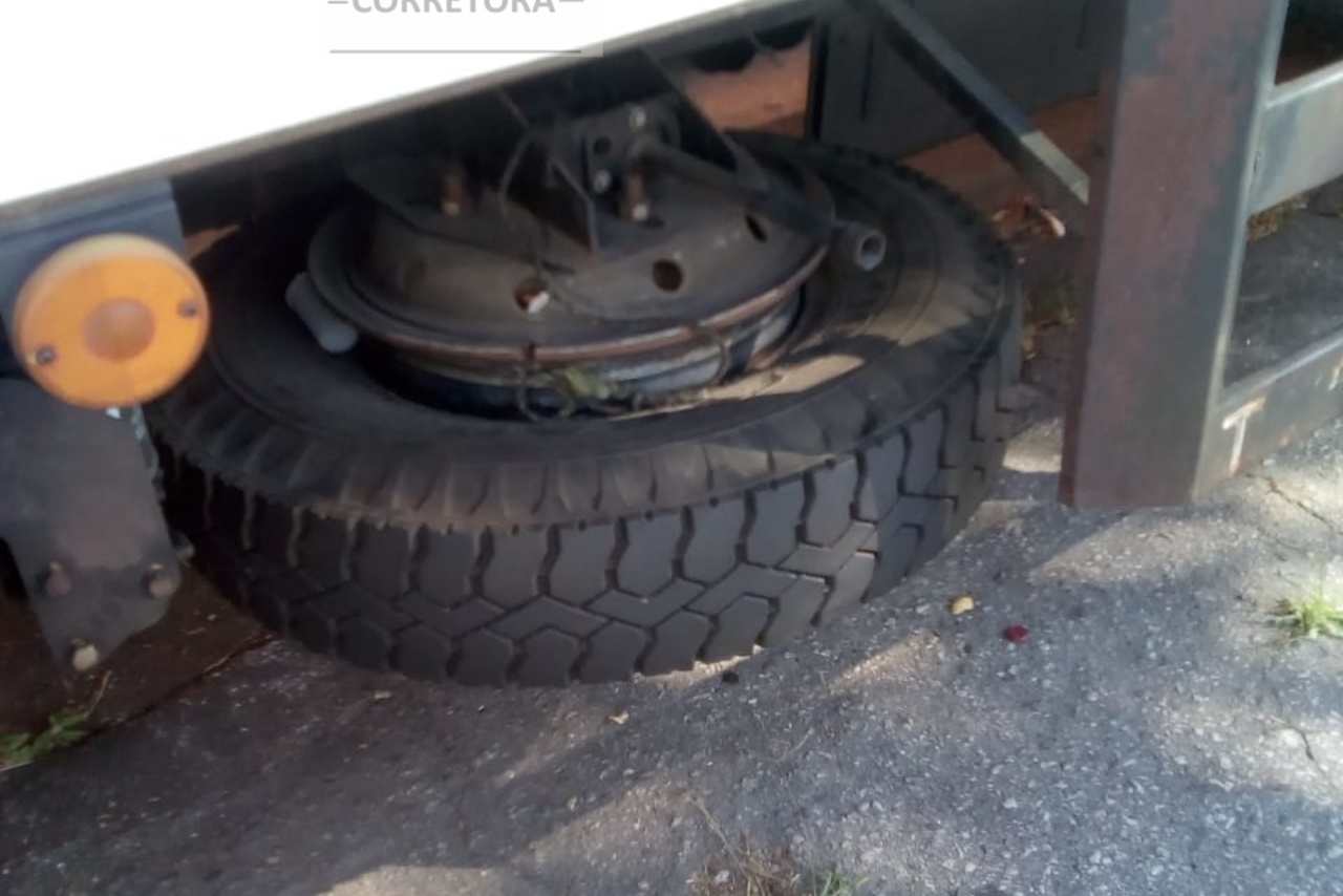 Ford Cargo1317 - 12/12 6