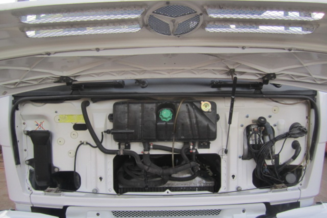 Mercedes Benz MB 1718 - 12/12 18