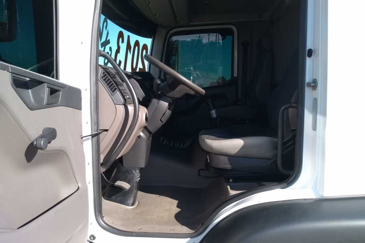 Volkswagen 24-280 E Constellation 6x2 - 13/13 7