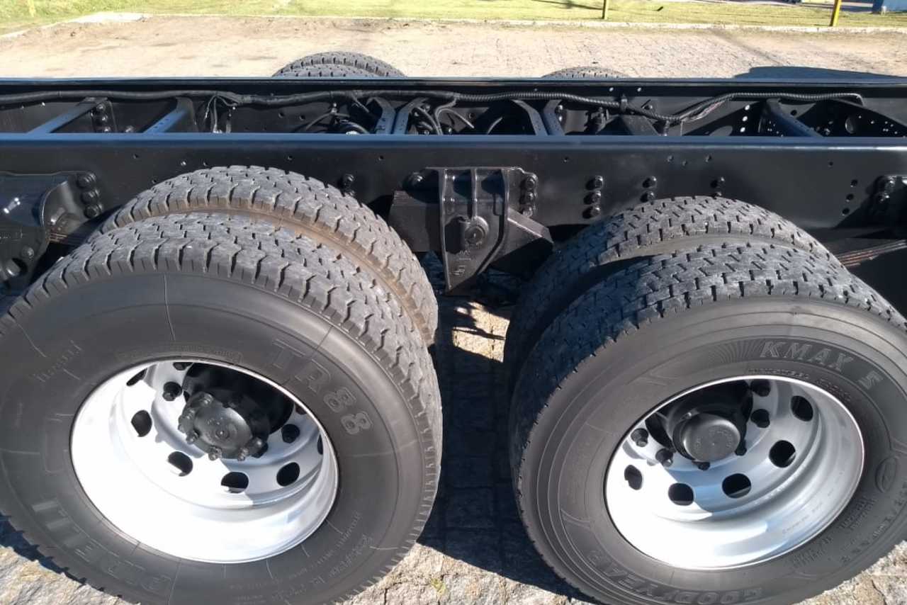 Volkswagen 24-280 E Constellation 6x2 - 13/13 17
