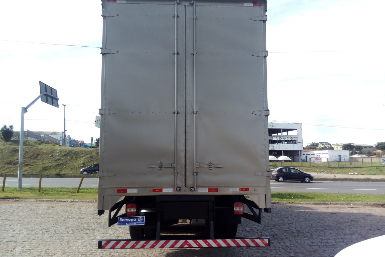 Volkswagen 24-280 E Constellation 6x2 - 15/16 7