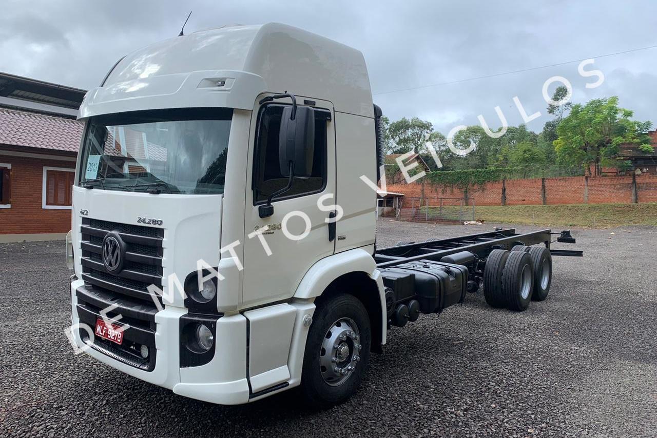 Volkswagen 24-280 E Constellation 6x2 - 12/13 2