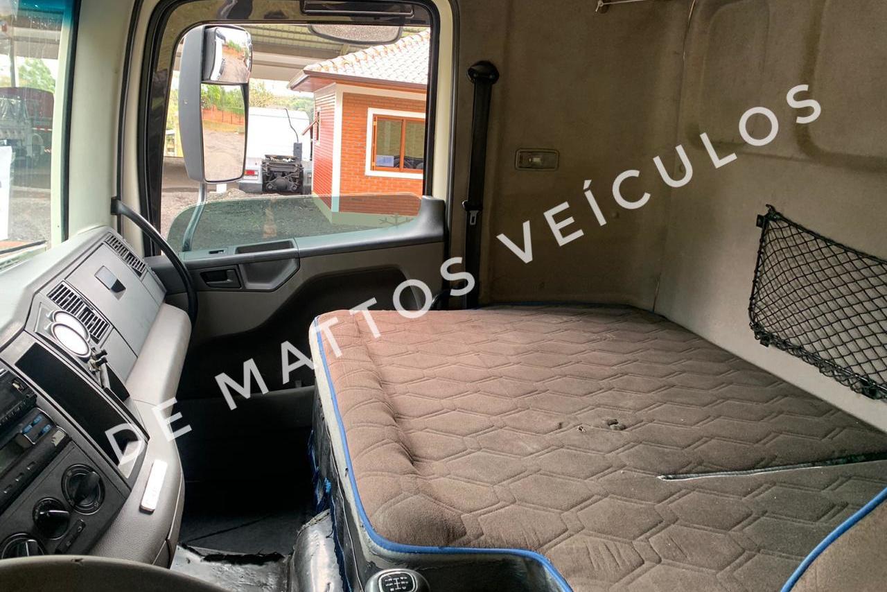 Volkswagen 24-280 E Constellation 6x2 - 12/13 9