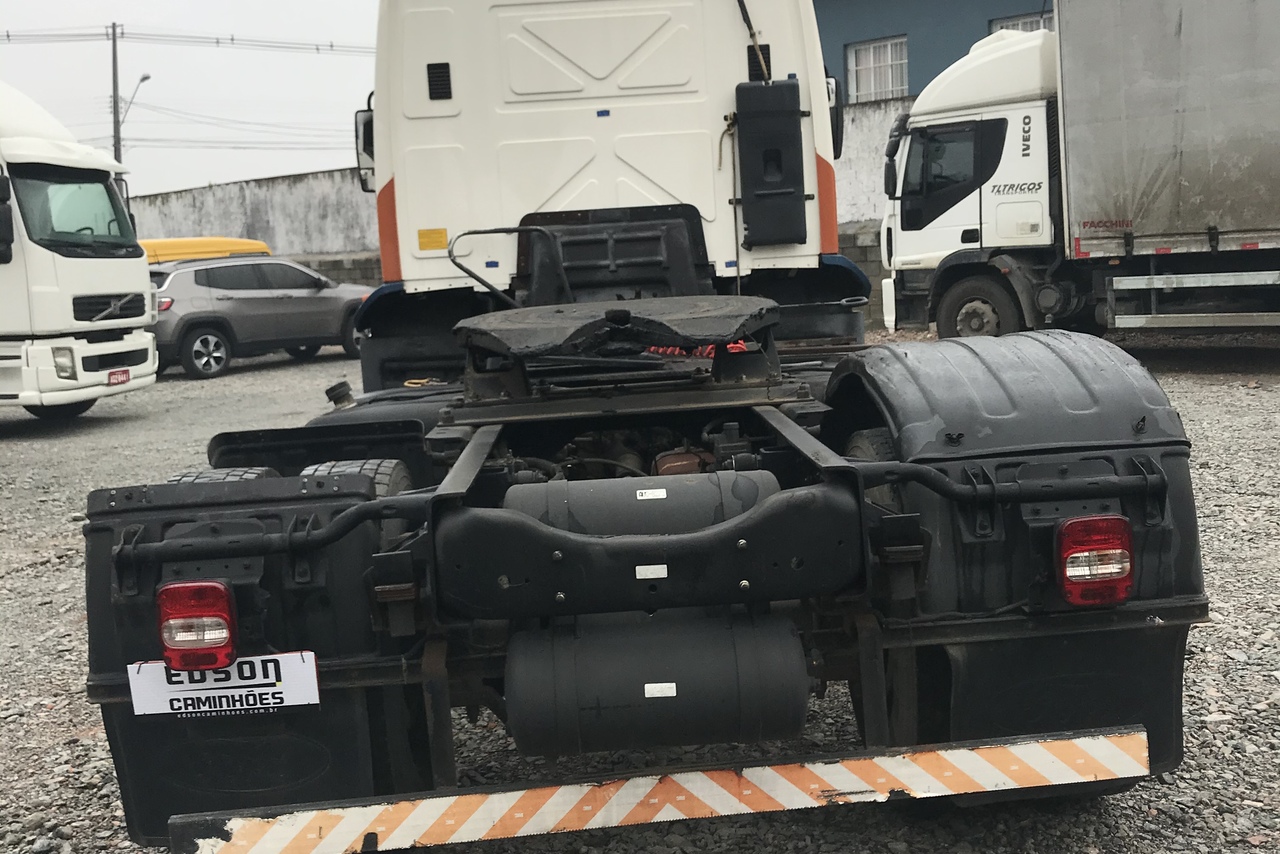 Ford Cargo1932 - 12/12 6