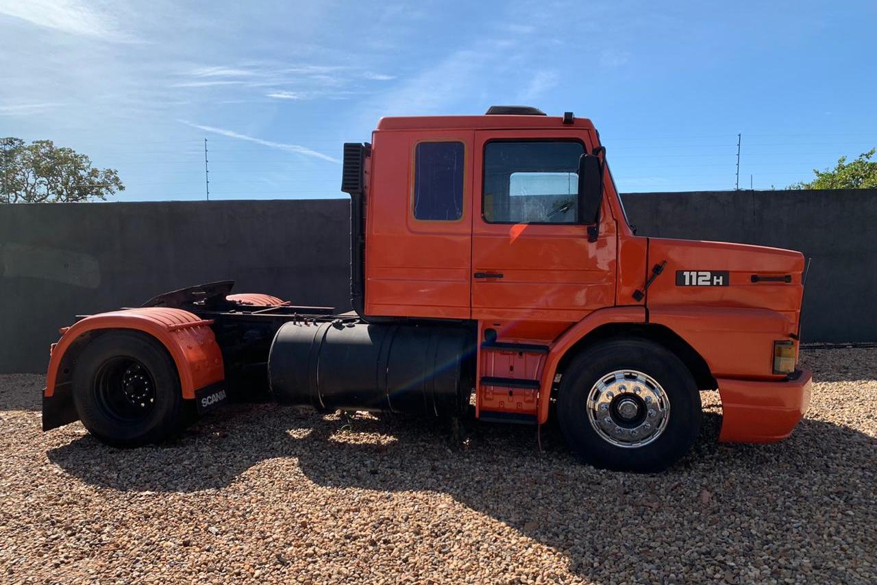 Scania 112 330 - 82/82 3