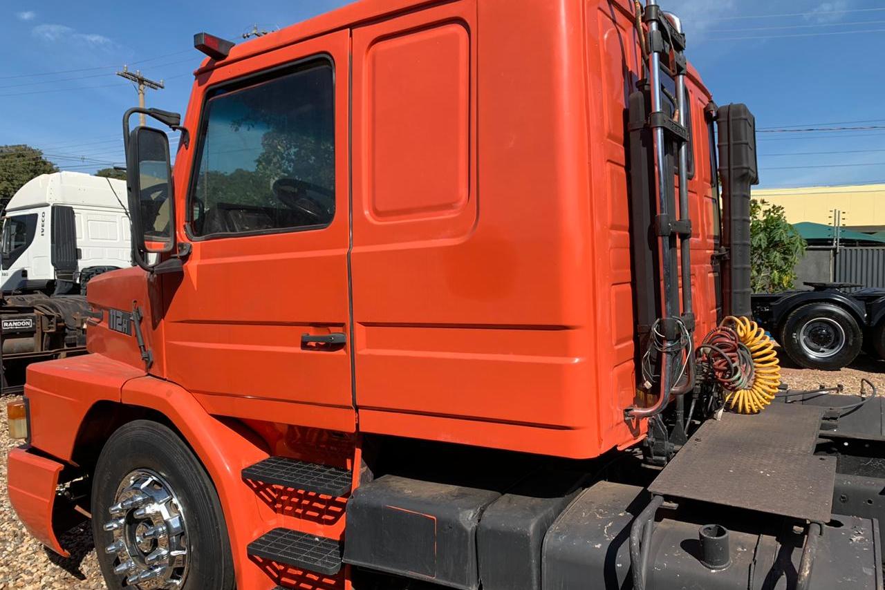 Scania 112 330 - 82/82 4