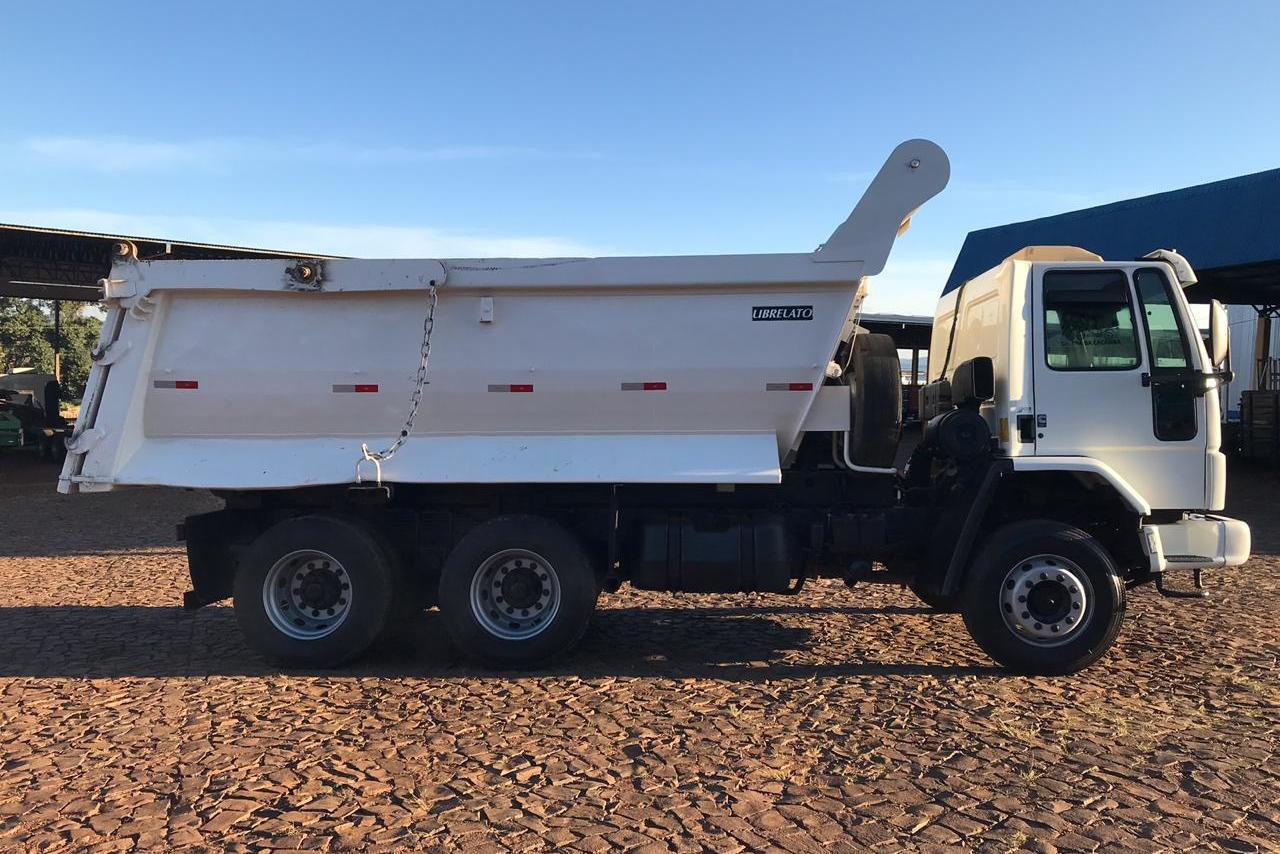Ford Cargo6332 - 08/09 4