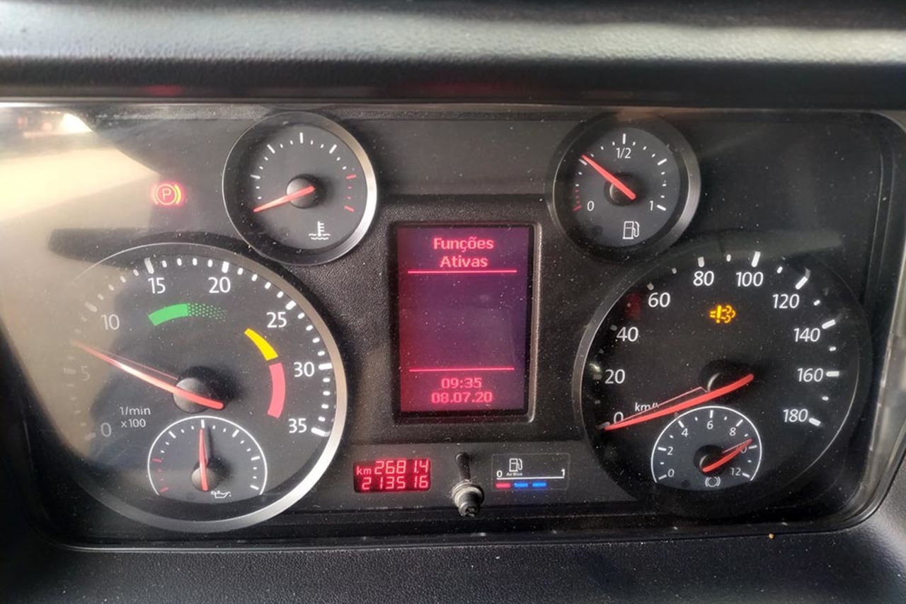 Volkswagen 8 160 - 16/16 2