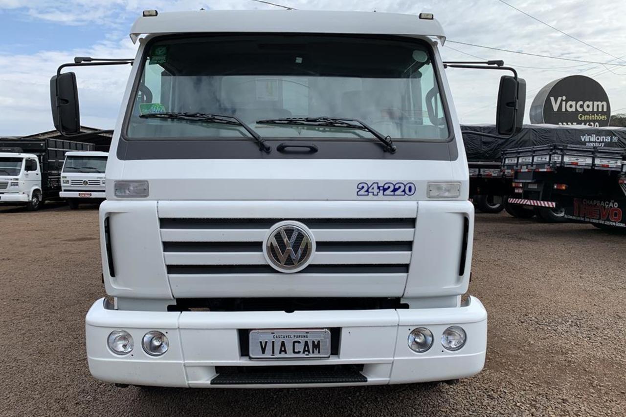 Volkswagen 24 220 - 11/11 3