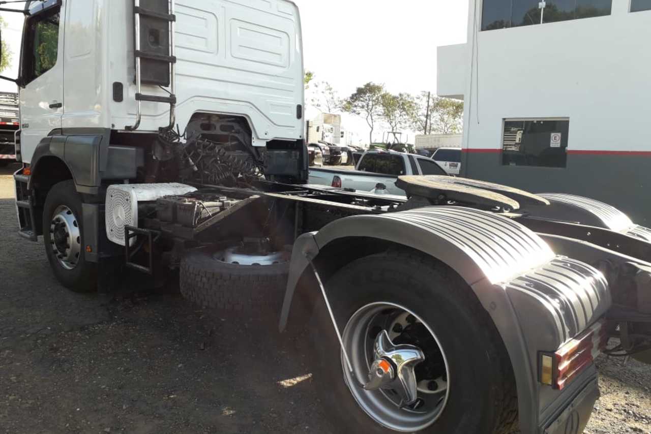 Mercedes Benz Axor 1933 - 06/06 4