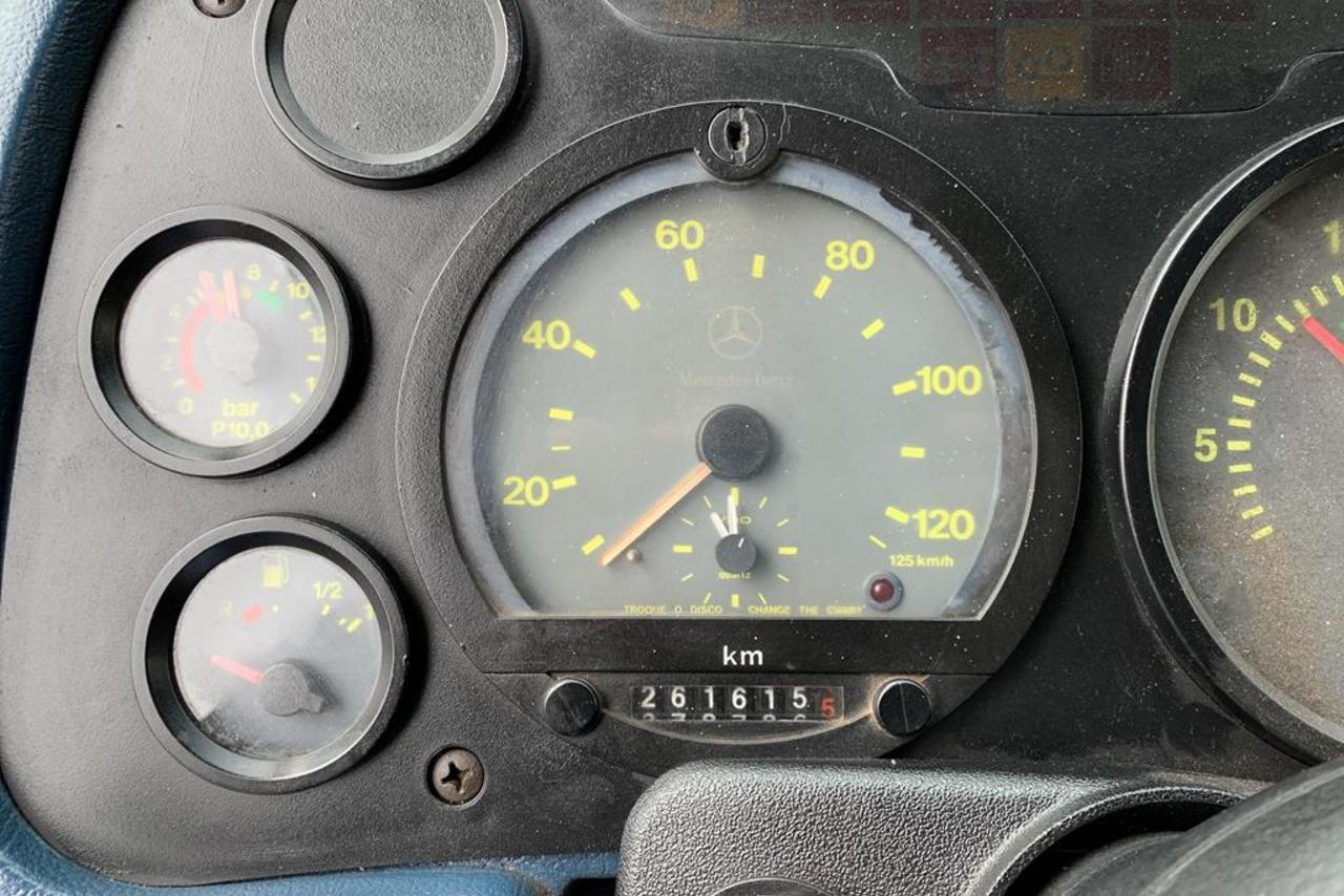 Mercedes Benz MB 1718 - 09/09 7