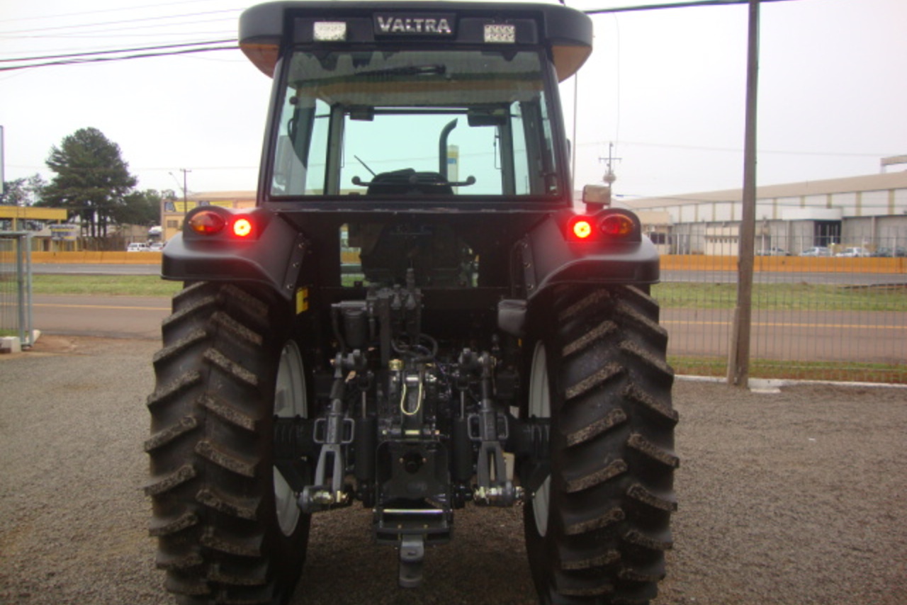 Valtra BM 110 - 11/11 8