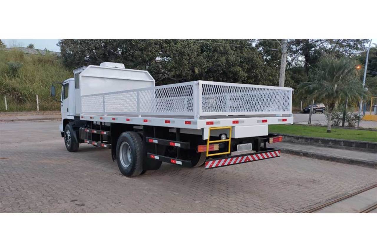 Mercedes Benz MB 1718 - 11/12 3