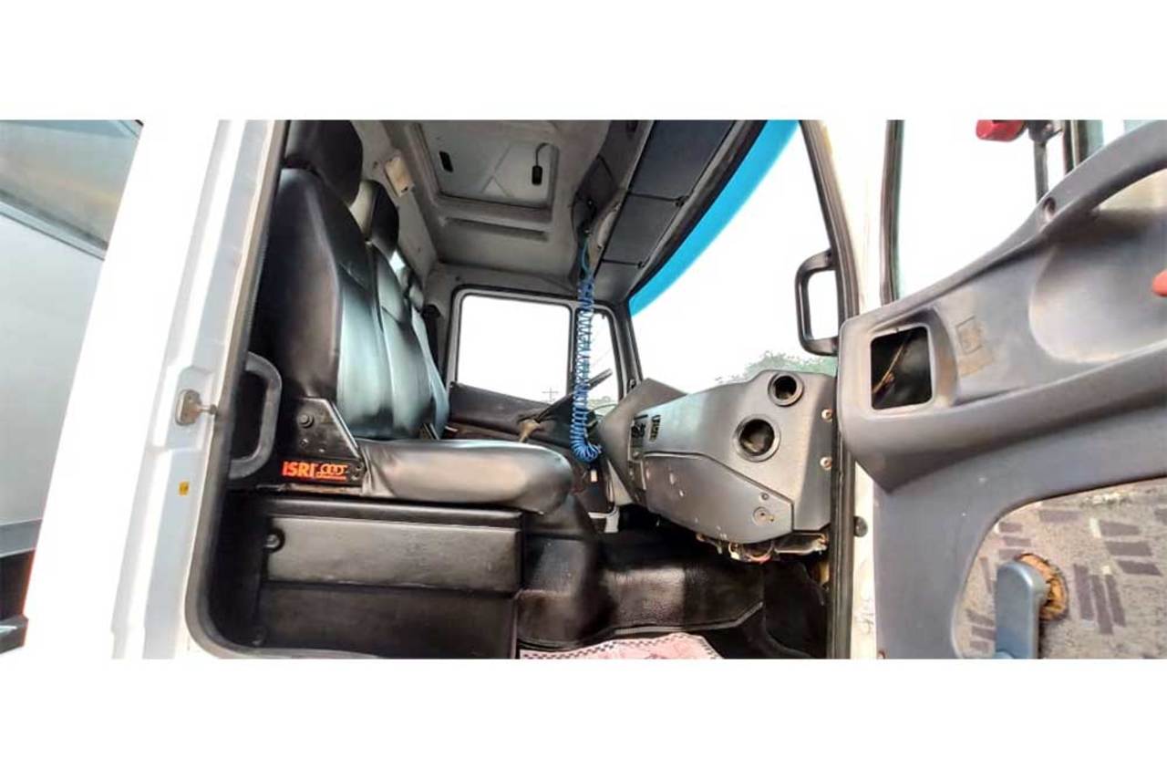Mercedes Benz MB 1718 - 11/12 7