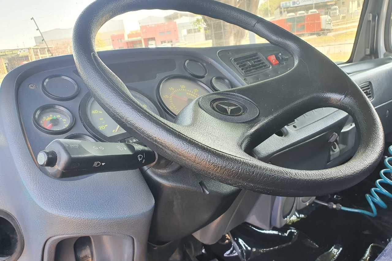 Mercedes Benz Atego 1318 - 09/09 12