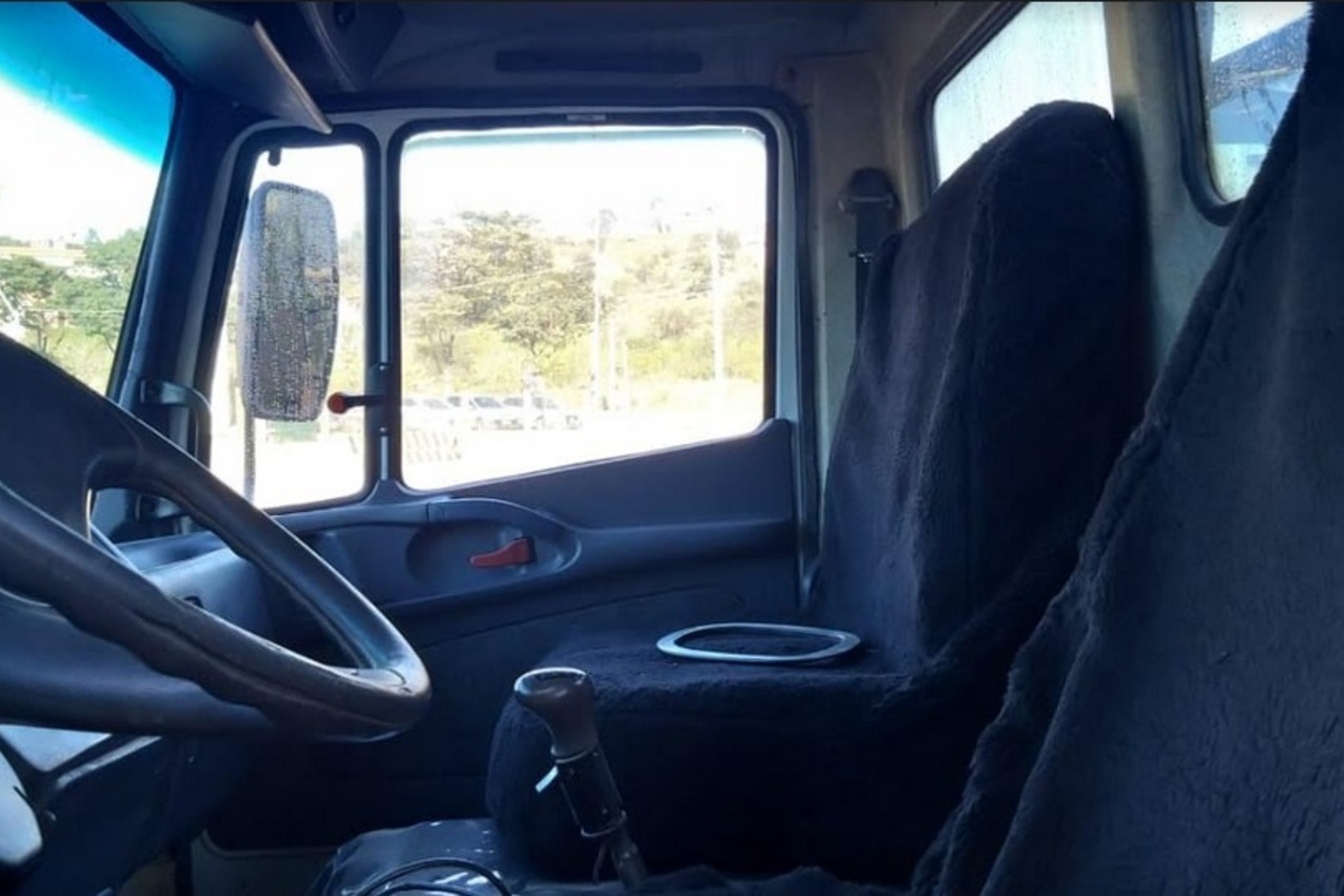 Mercedes Benz Atego 2423 - 05/05 5