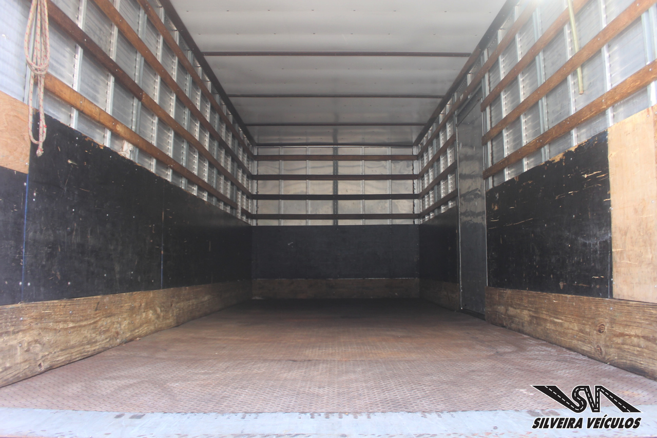 Ford Cargo1517 - 06/06 8
