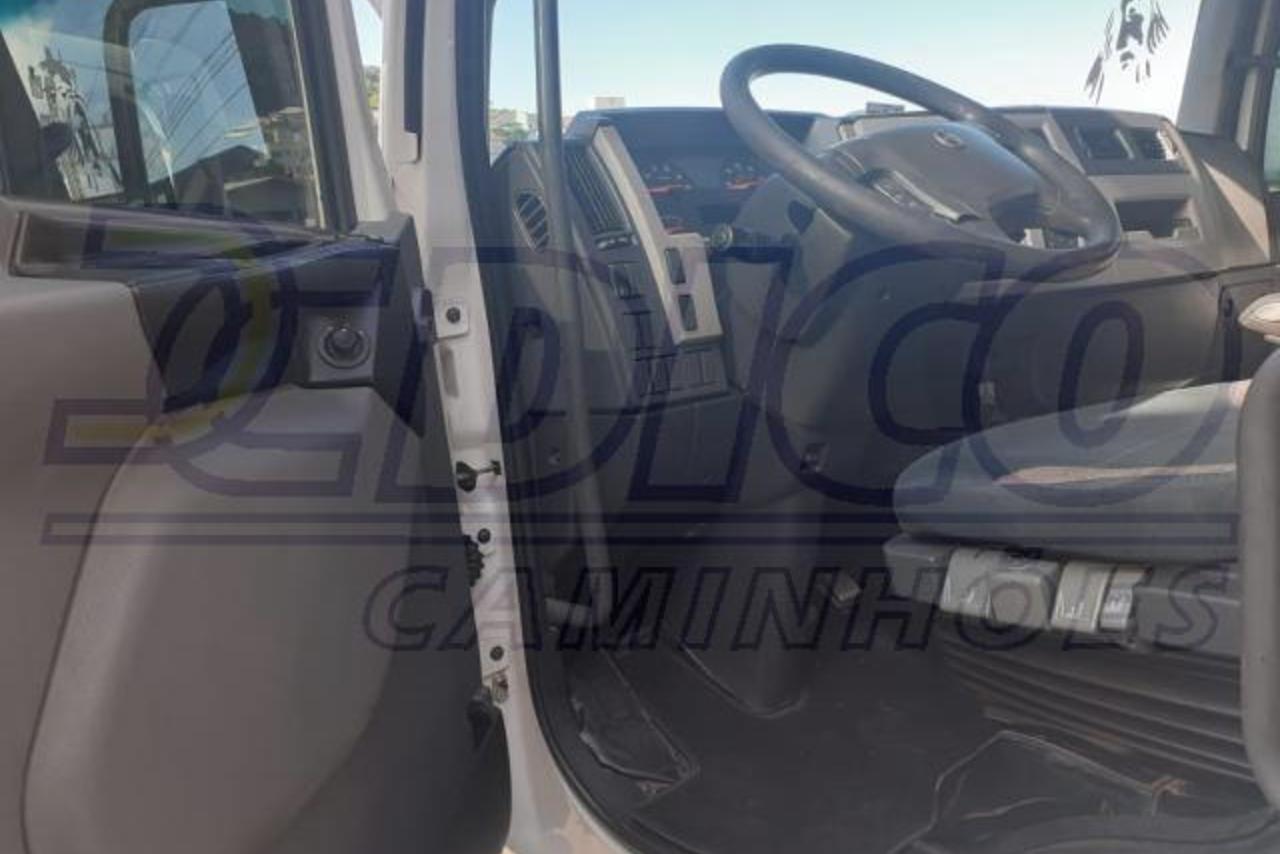 Volvo VM330 - 15/15 4
