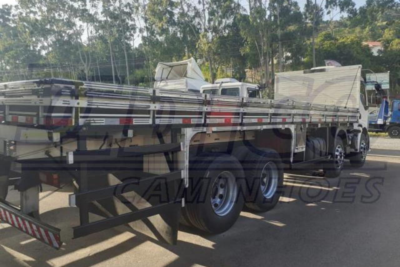 Volvo VM330 - 15/15 5