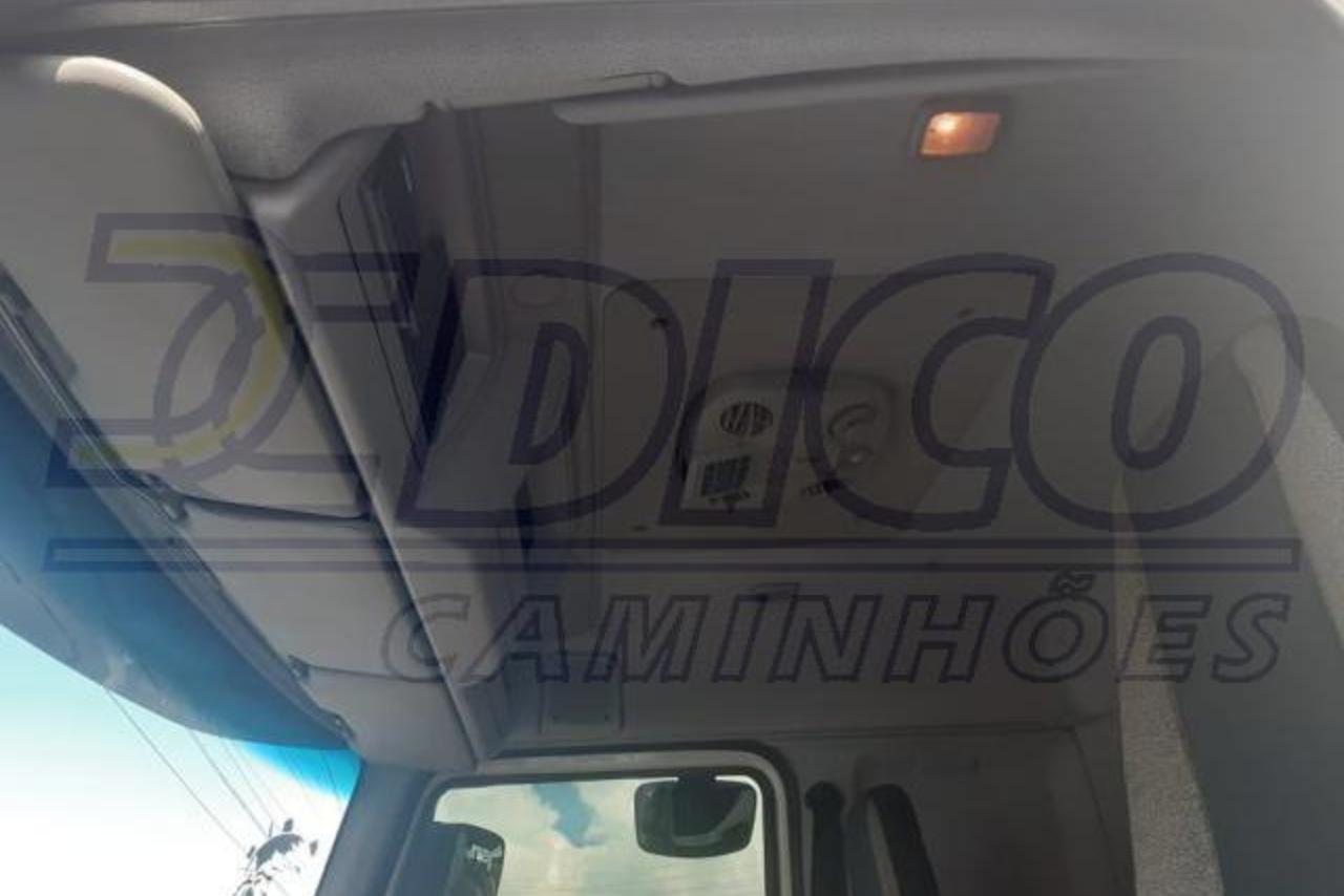 Volvo VM330 - 15/15 6