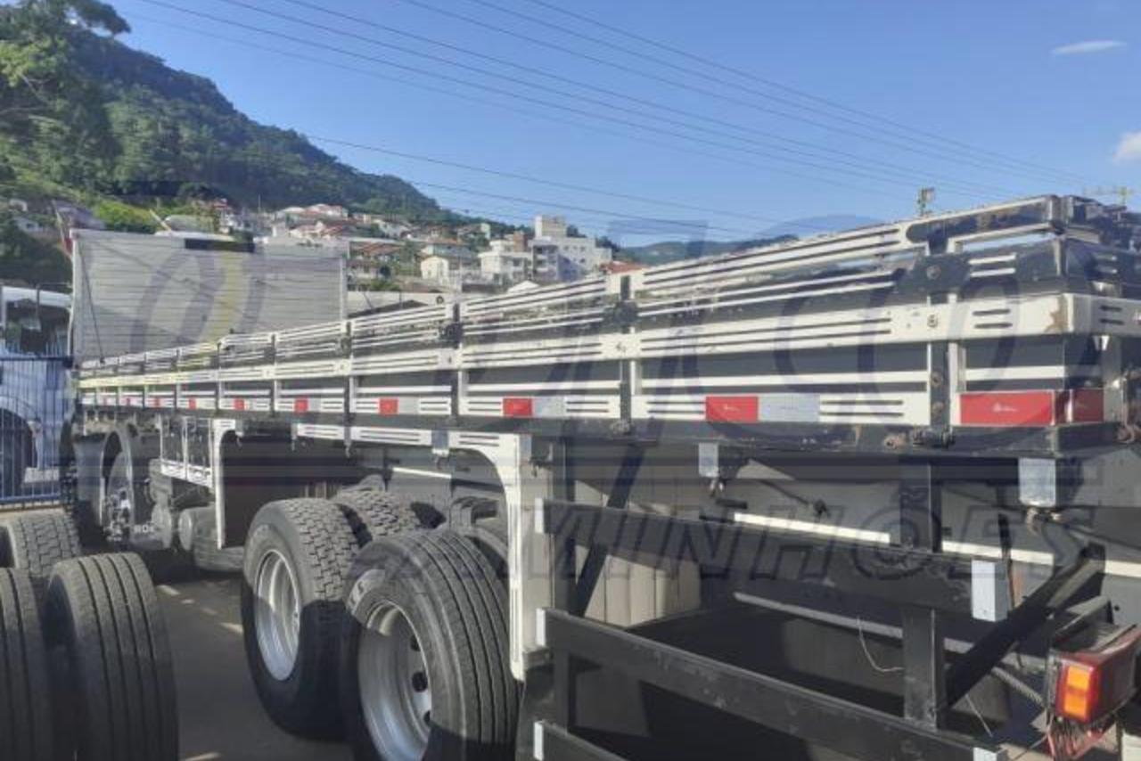 Volvo VM330 - 15/15 7
