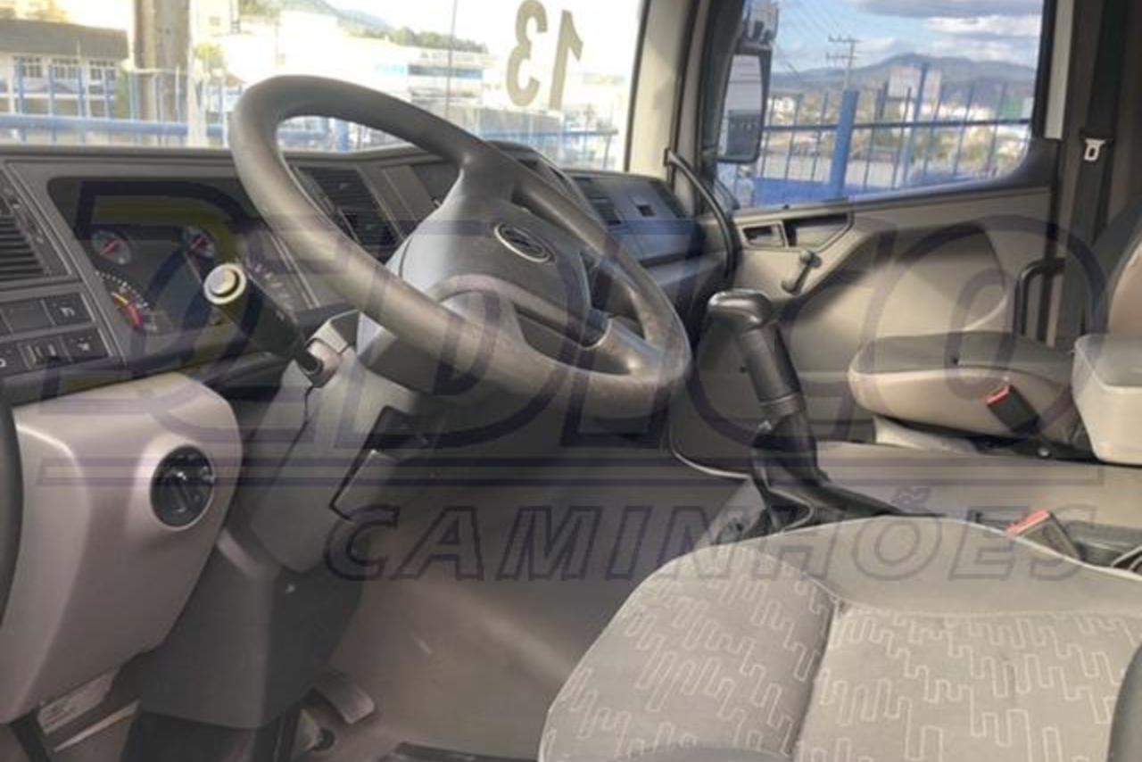 Volkswagen 24-280 E Constellation 6x2 - 13/13 3