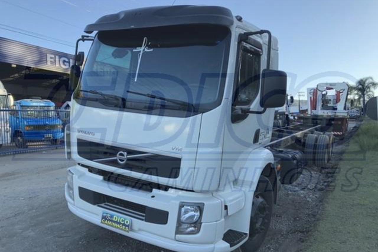 Volvo VM 270 - 12/12 2