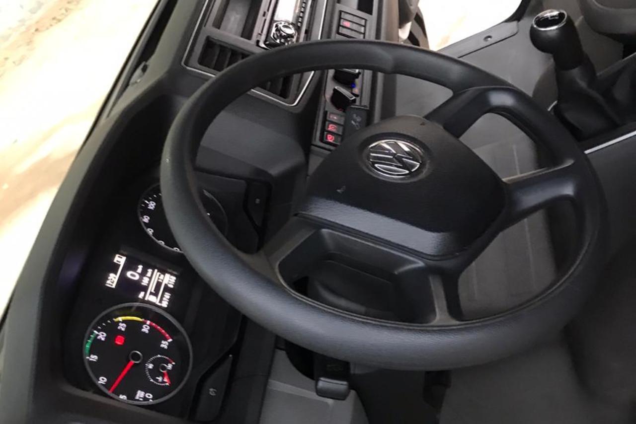 Volkswagen 11-180 Delivery  - 18/19 6