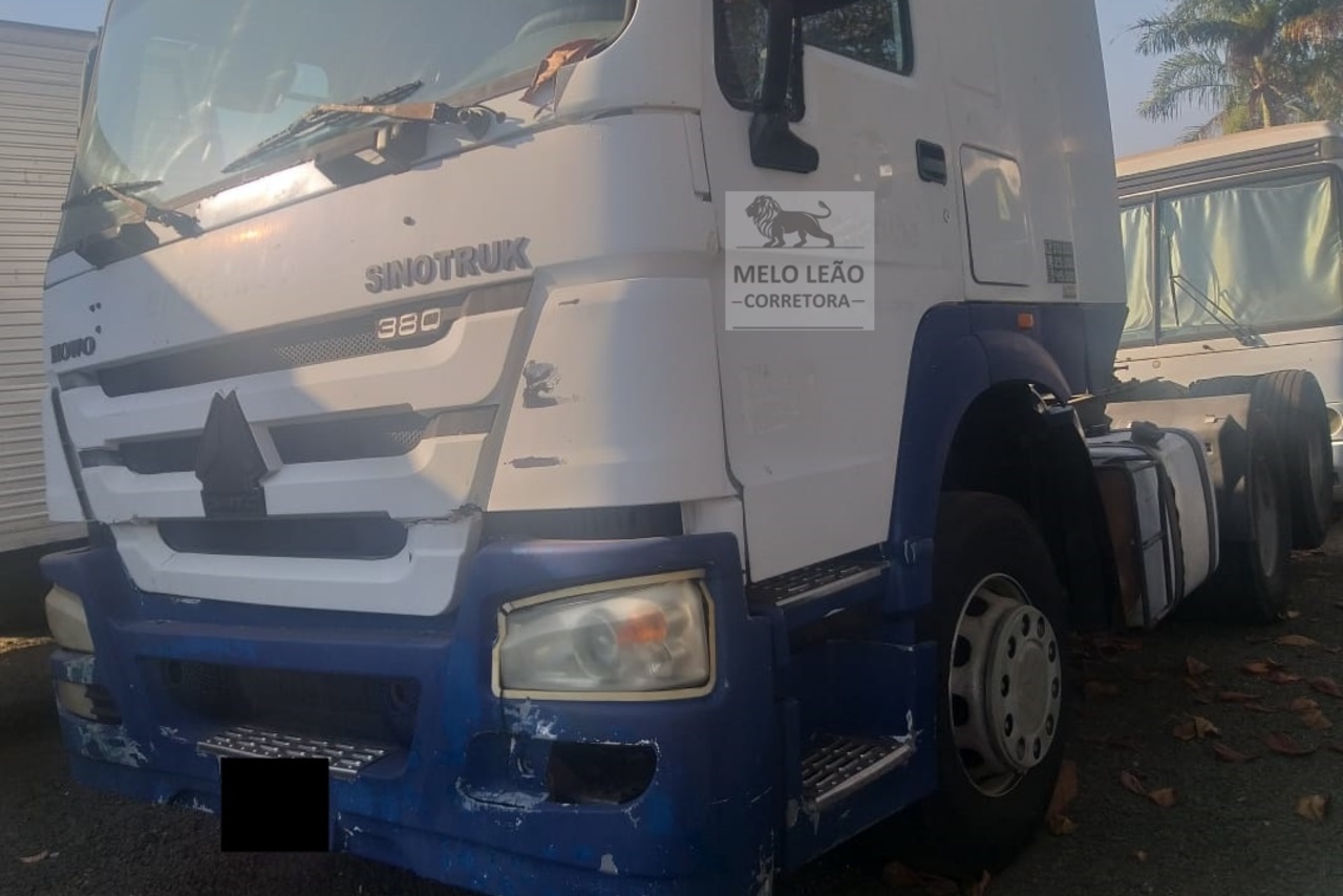 Sinotruk Howo Howo 6x4 - 11/11 13